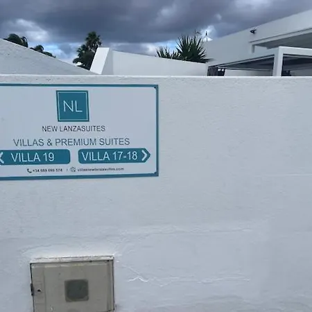 New Lanzasuites Villa Playa Blanca