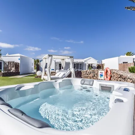 New Lanzasuites * Playa Blanca