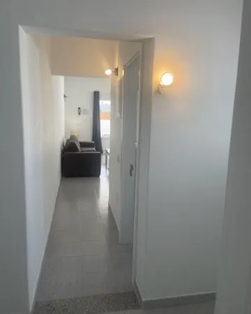 New Lanzasuites Villa