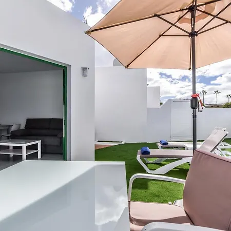 New Lanzasuites Villa Playa Blanca