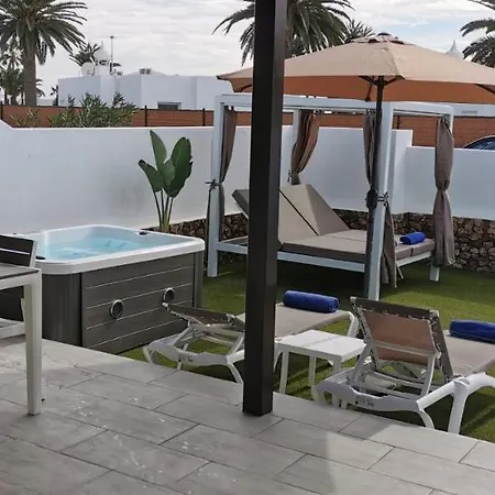 Vila New Lanzasuites