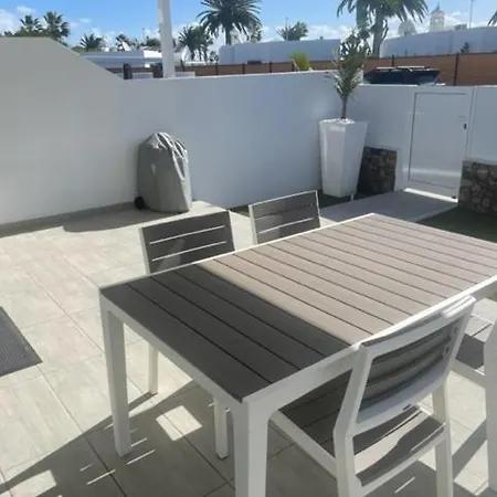 New Lanzasuites Vila