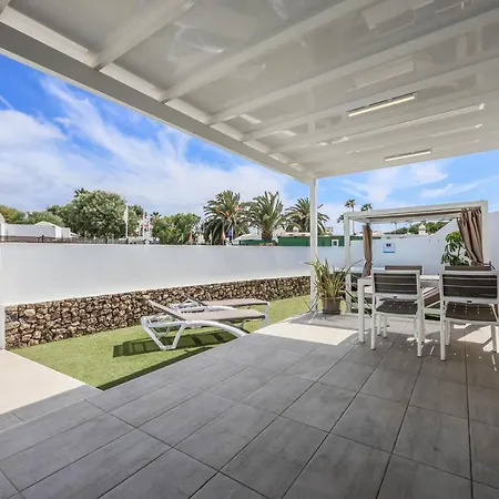 New Lanzasuites Villa Playa Blanca