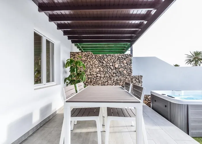 New Lanzasuites Villa Playa Blanca (Lanzarote)