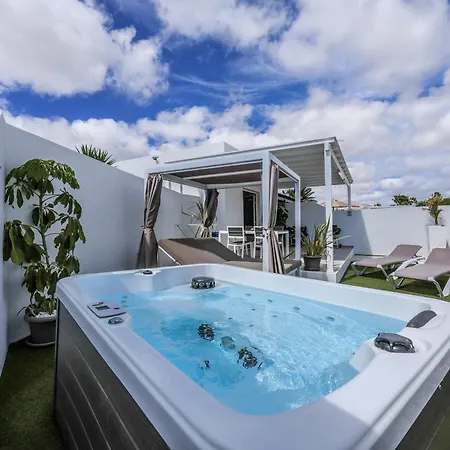 New Lanzasuites Villa Playa Blanca (Lanzarote)