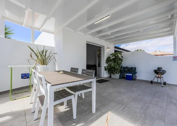 New Lanzasuites Playa Blanca (Lanzarote)