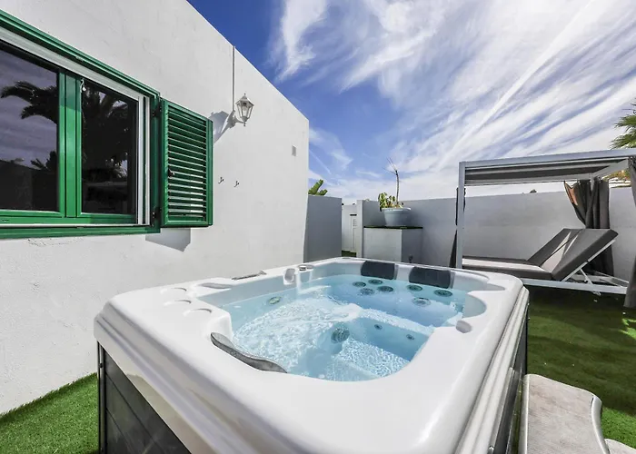 New Lanzasuites Playa Blanca (Lanzarote)